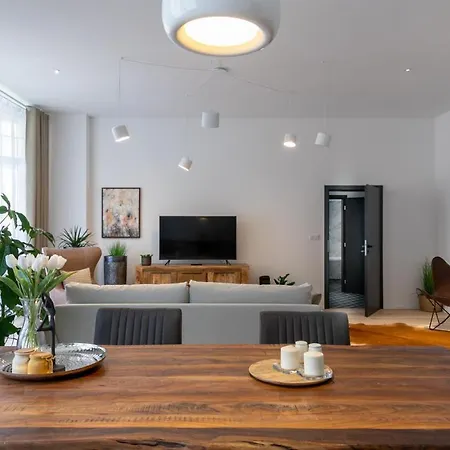 Ferienwohnung Sting Old Town Ostrava Exterior foto