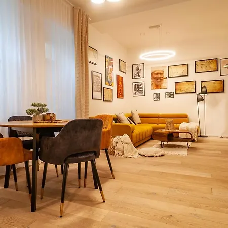 Ferienwohnung Sting Old Town Ostrava Exterior foto