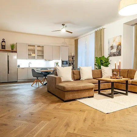 Ferienwohnung Sting Old Town Ostrava Exterior foto