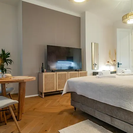 Ferienwohnung Sting Old Town Ostrava Exterior foto