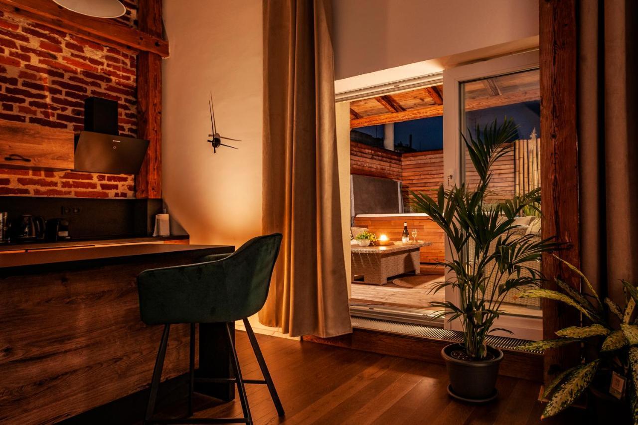 Sting Old Town Apartment *