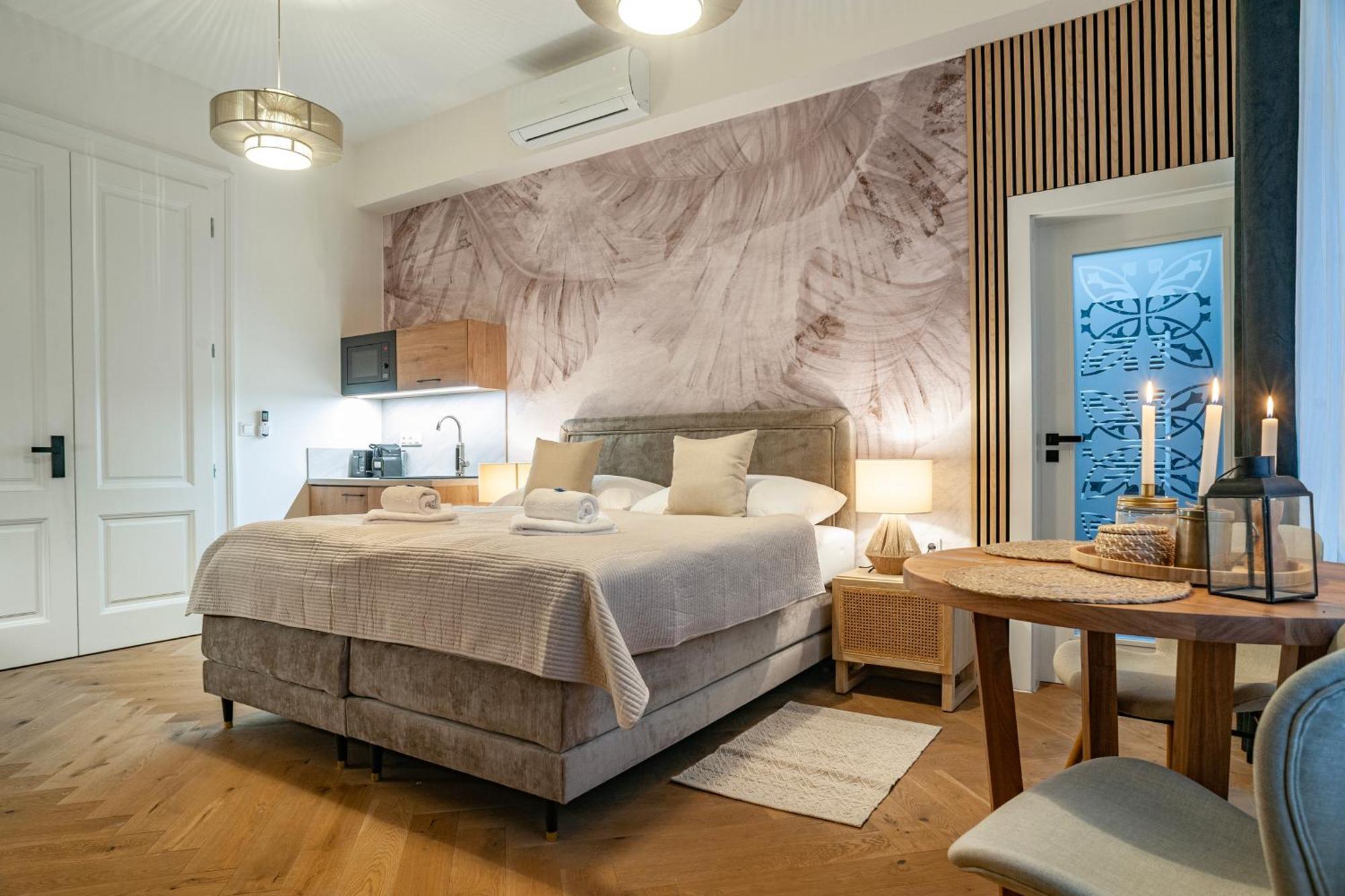 Sting Old Town Apartment